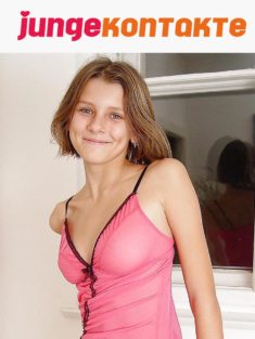 Pussy.ca.t (19) aus 01189 Dresden sucht anonyme Sextreffen und Affären